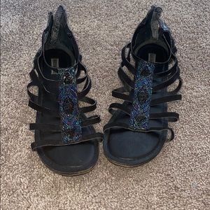 Colorful peacock Sandals